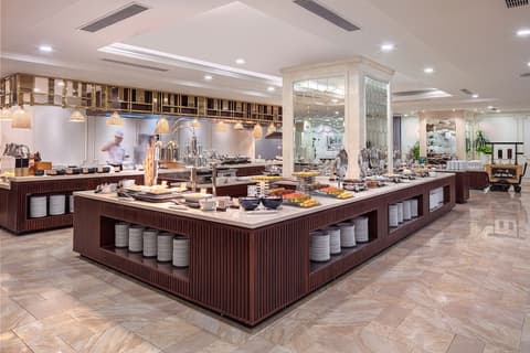 Melia Vinpearl Danang Riverfront