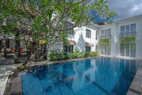 Umpadhi Canggu Hotel