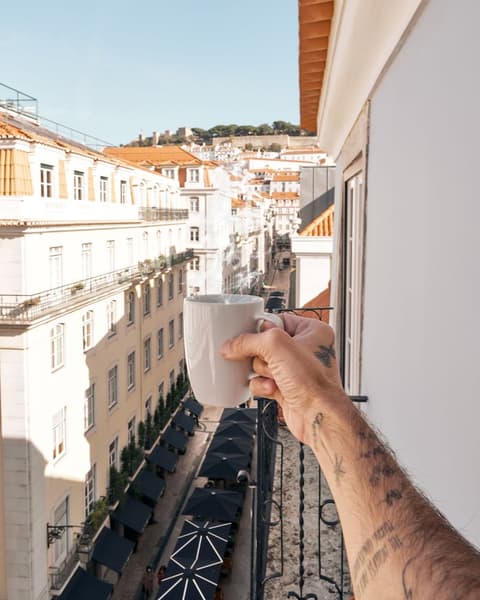 Dare Lisbon House, Room