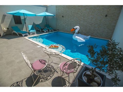 Luxury Rooms Pino, Pool