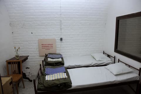 10-Z Bunker - Hostel, Room