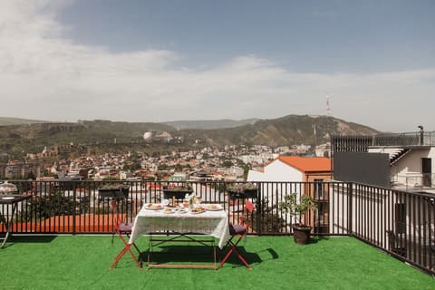 Hotel TATO, Terrace/patio