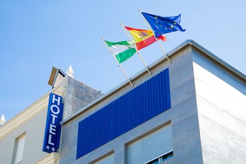 Apartahotel Énfasis-Group, Front of property