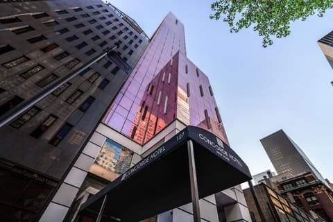 Concorde Hotel New York, Exterior