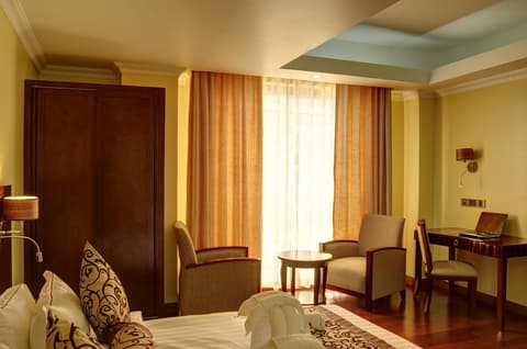 The White Rhino Hotel