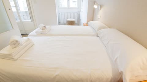 Santiago Center Rooms, Room