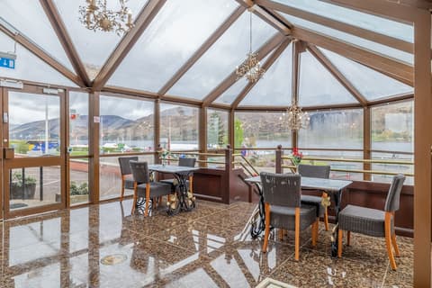 Muthu Fort William Hotel