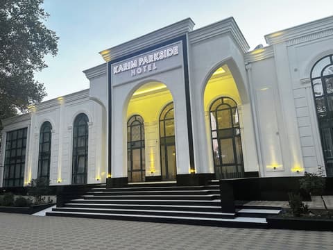 Karim Parkside Hotel, Front of property