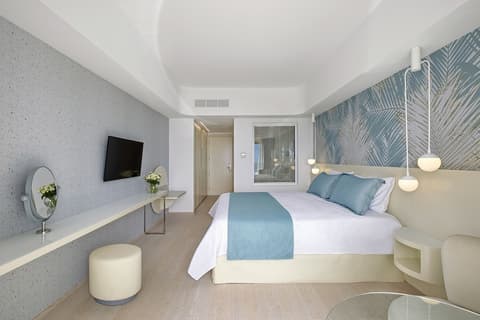 Ivi Mare - Designed for adults by Louis Hotels, Room