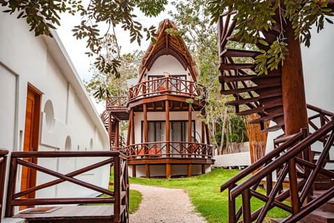 Mia Bacalar Luxury Resort & Spa