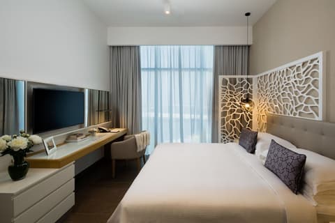 Beach Rotana Residences