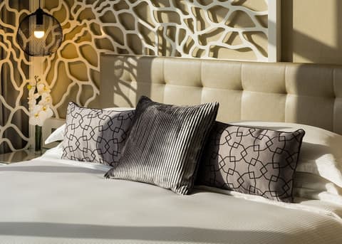 Beach Rotana Residences