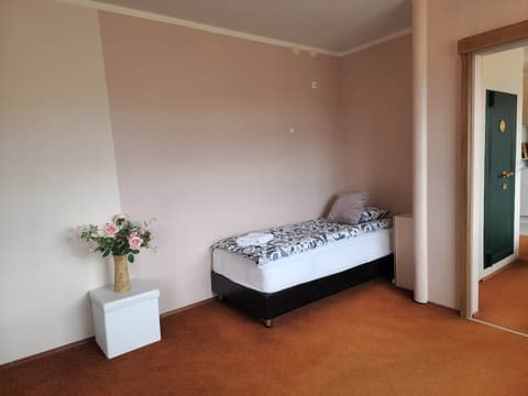 Kiljan Apartments, Room