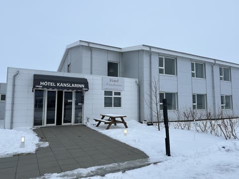 Hotel Kanslarinn, Front of property