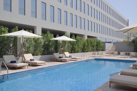 Delta Hotels by Marriott, Dubai Investment Park, Pool