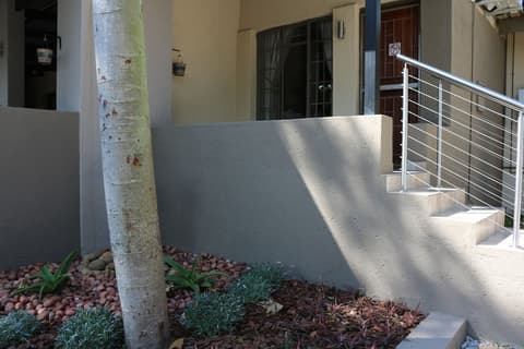 Hummingbirds Nest Guesthouse