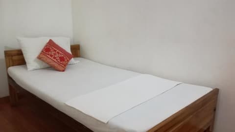 Paradise Guest House, Room
