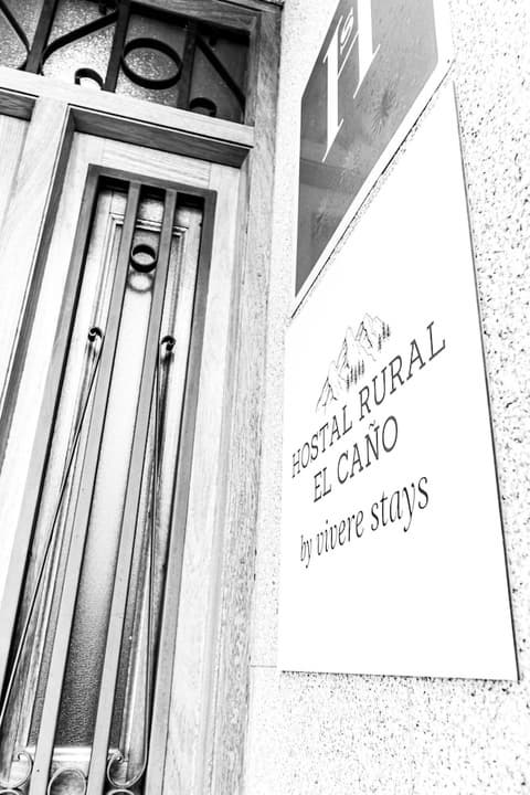 Hostal Rural El Caño by Viverestays