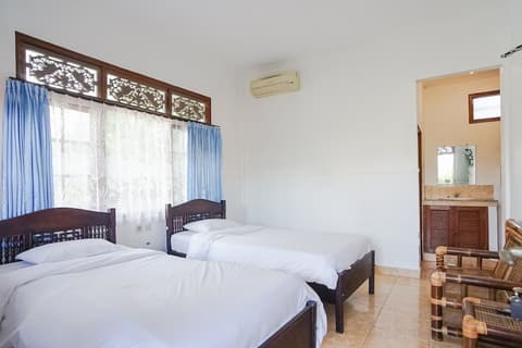 Indopurejoy House - Komala Indah Cottages - Hostel