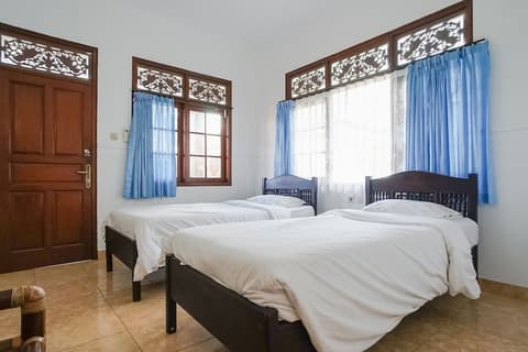 Indopurejoy House - Komala Indah Cottages - Hostel