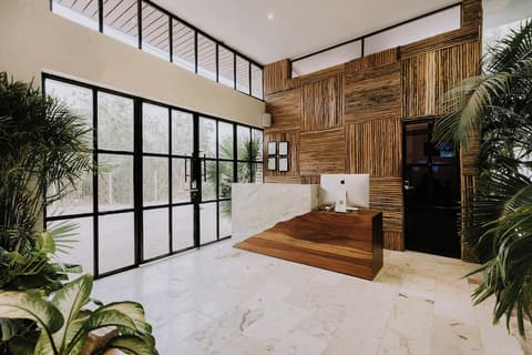 The Strabon Tulum, Check-in/check-out kiosk