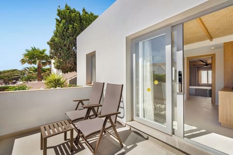 Hotel Riu Palace La Mola, Terrace/patio