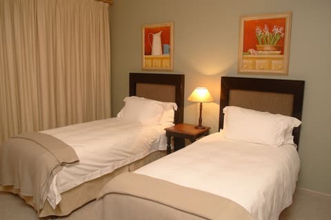 Pinnacle Point Beach and Golf Resort