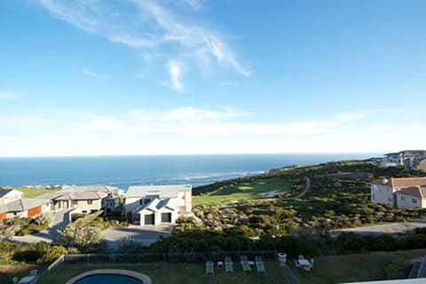 Pinnacle Point Beach and Golf Resort