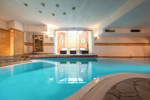 Alphotel Stocker
