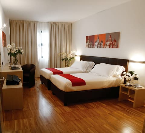 Euro Hotel Residence, Room