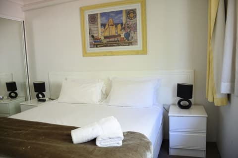 Copacabana Holiday Apartments, Room