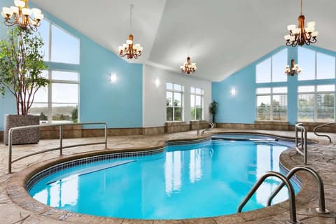 Days Inn by Wyndham Kingston