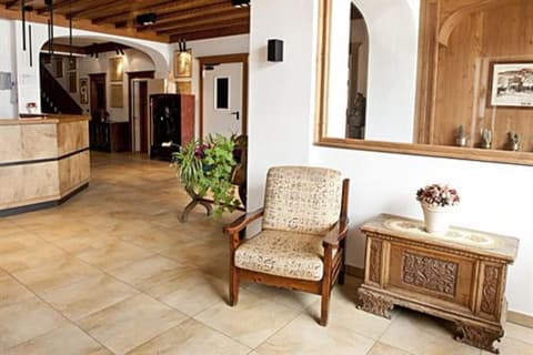 Hotel Villa Argentina, Lobby