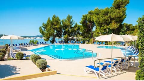 Aminess Vival Grand Azur Hotel, Pool