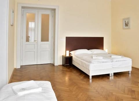 RiverView Palace Apartments