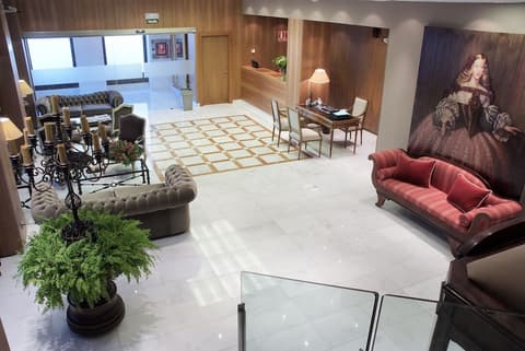 Gran Hotel La Perla, Lobby