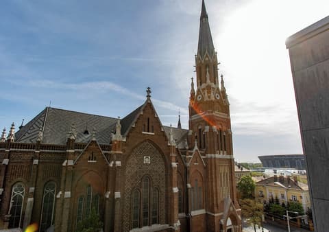 Lions Garden Hotel, Room