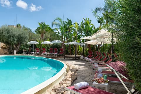 Grand Hotel Sofia, Pool