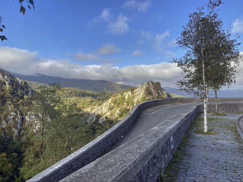 IRAIPE SANTUARIO DE ARANTZAZU HOTEL