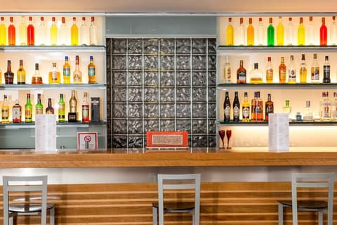 Hotel Serrano, Living area