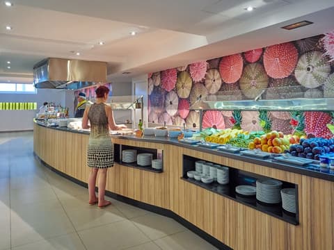 BQ Amfora Beach Hotel