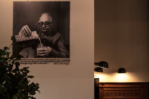 Ace Hotel New York, Lobby