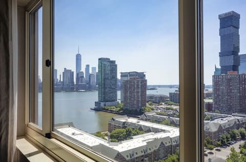 The Westin Jersey City Newport