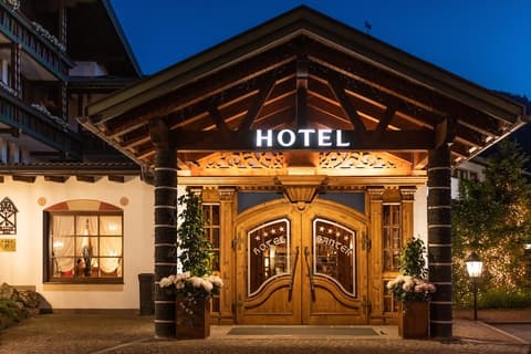 Romantik Hotel Santer, Interior entrance