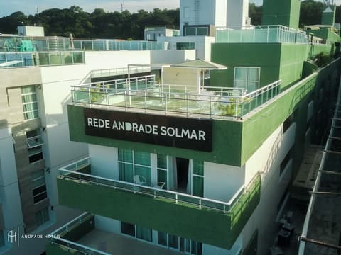 Rede Andrade Solmar, Front of property