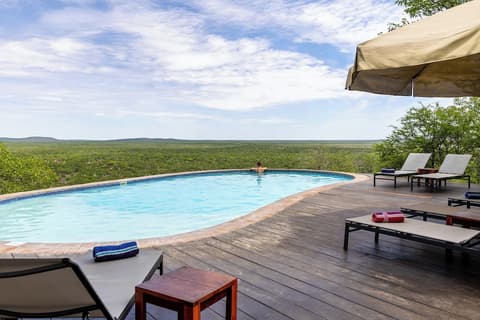 Etosha Safari Lodge, Outdoor pool