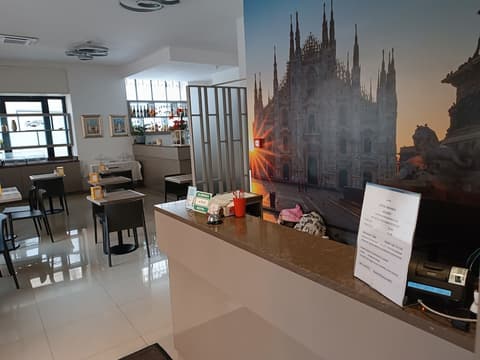 Hotel Brianza, Reception