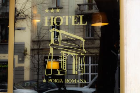 Hotel di Porta Romana, Front of property - evening/night