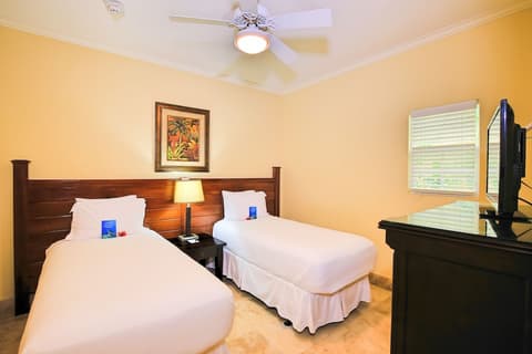 Windsong on the Reef, Room