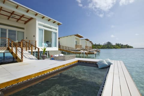 Holiday Inn Resort Kandooma Maldives by IHG